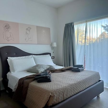 Blue Velvet Rooms ตอร์โตลี ภายนอก รูปภาพ