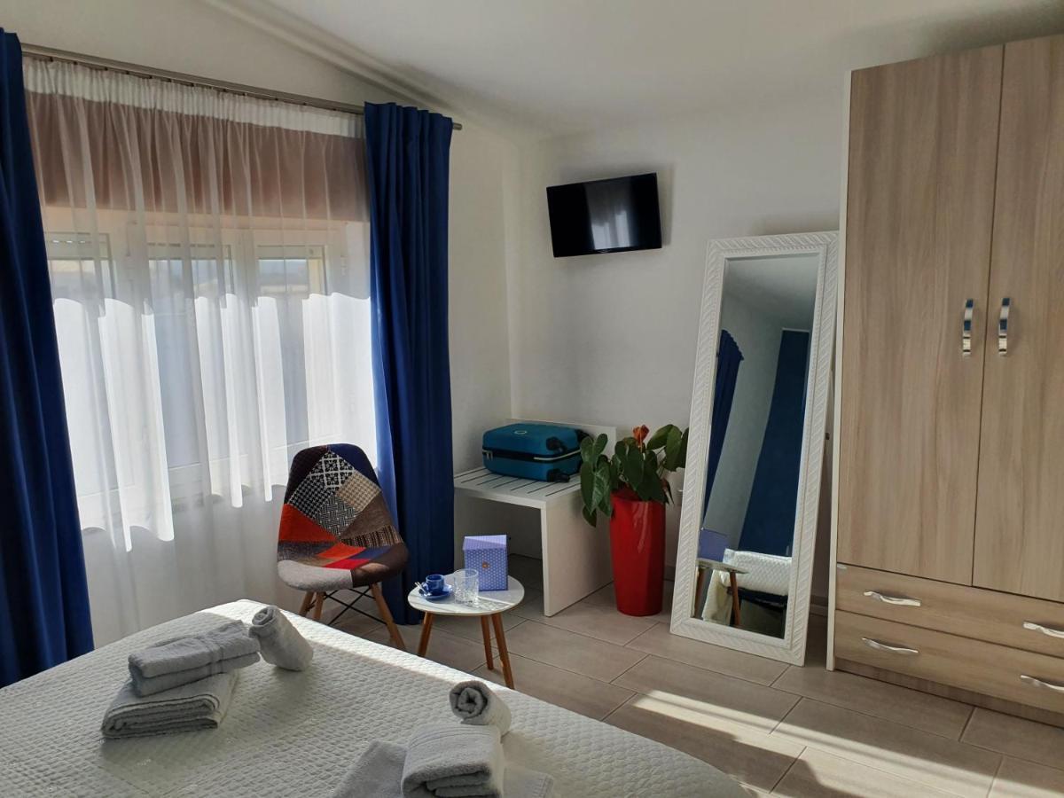 Blue Velvet Rooms ตอร์โตลี ภายนอก รูปภาพ