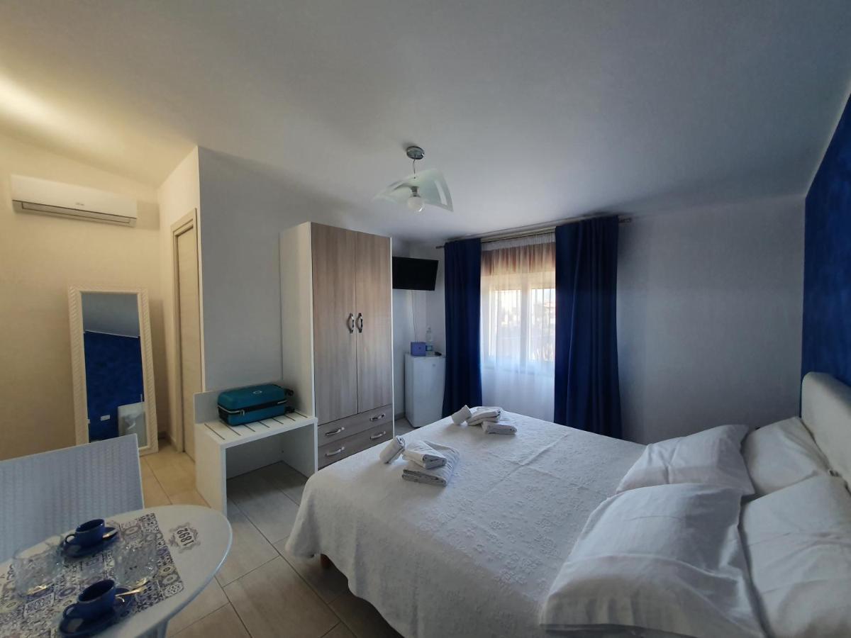 Blue Velvet Rooms ตอร์โตลี ภายนอก รูปภาพ