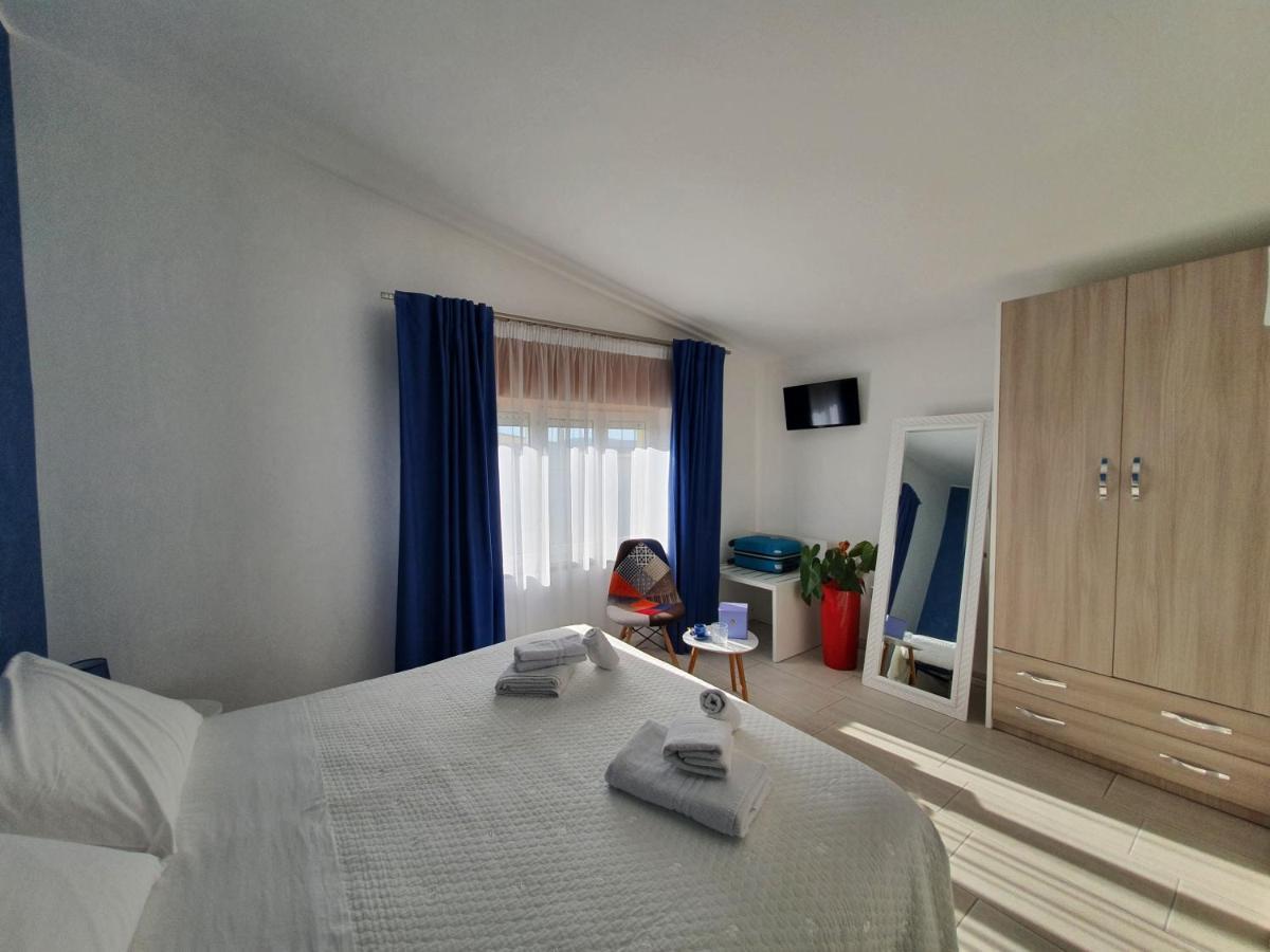 Blue Velvet Rooms ตอร์โตลี ภายนอก รูปภาพ
