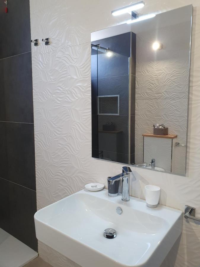 Blue Velvet Rooms ตอร์โตลี ภายนอก รูปภาพ