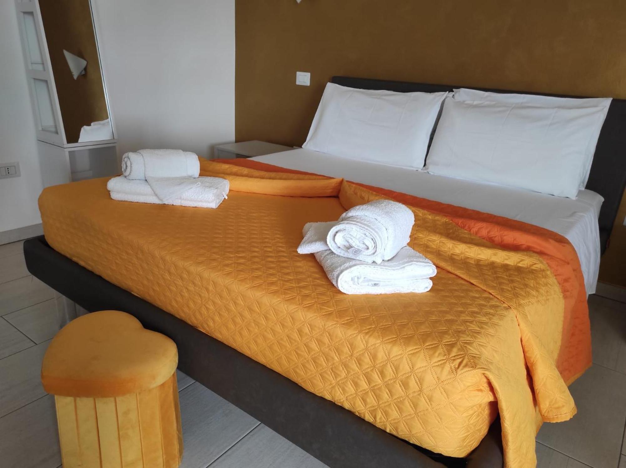 Blue Velvet Rooms ตอร์โตลี ภายนอก รูปภาพ