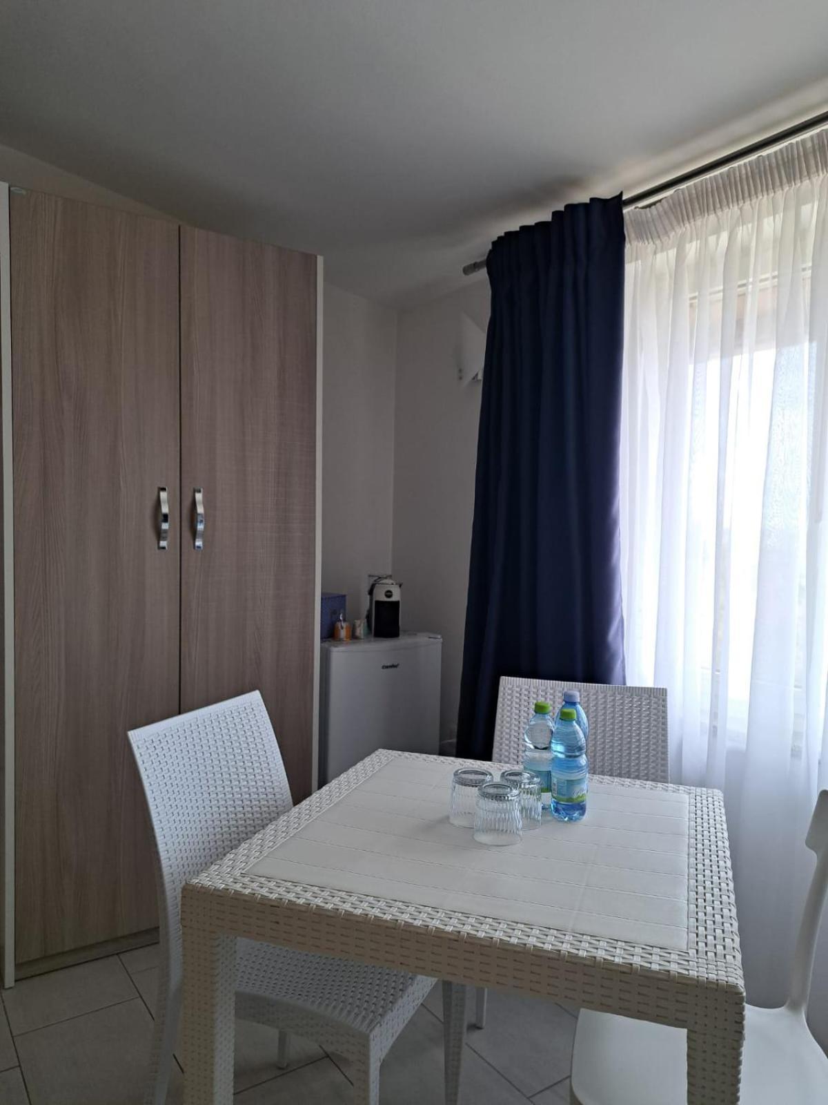 Blue Velvet Rooms ตอร์โตลี ภายนอก รูปภาพ